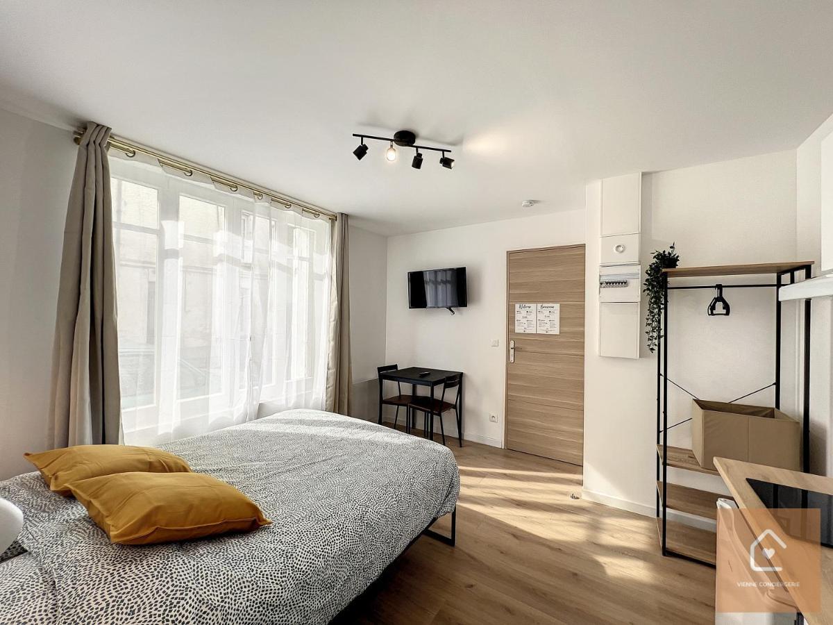 Les Studios D'Elina - Entree Autonome Châtellerault Esterno foto