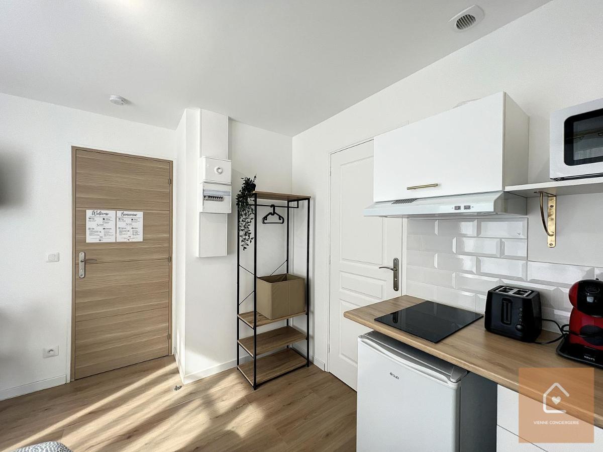 Les Studios D'Elina - Entree Autonome Châtellerault Esterno foto