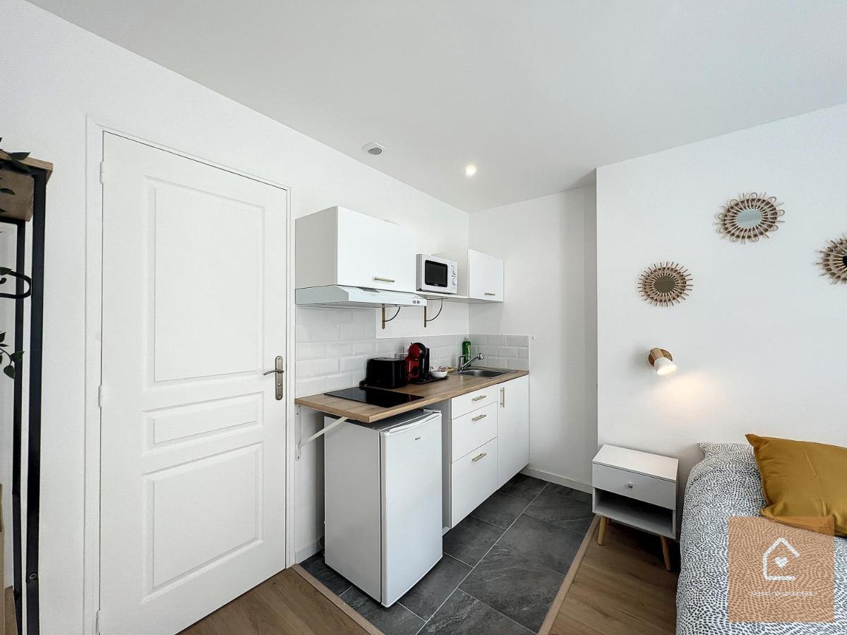 Les Studios D'Elina - Entree Autonome Châtellerault Esterno foto