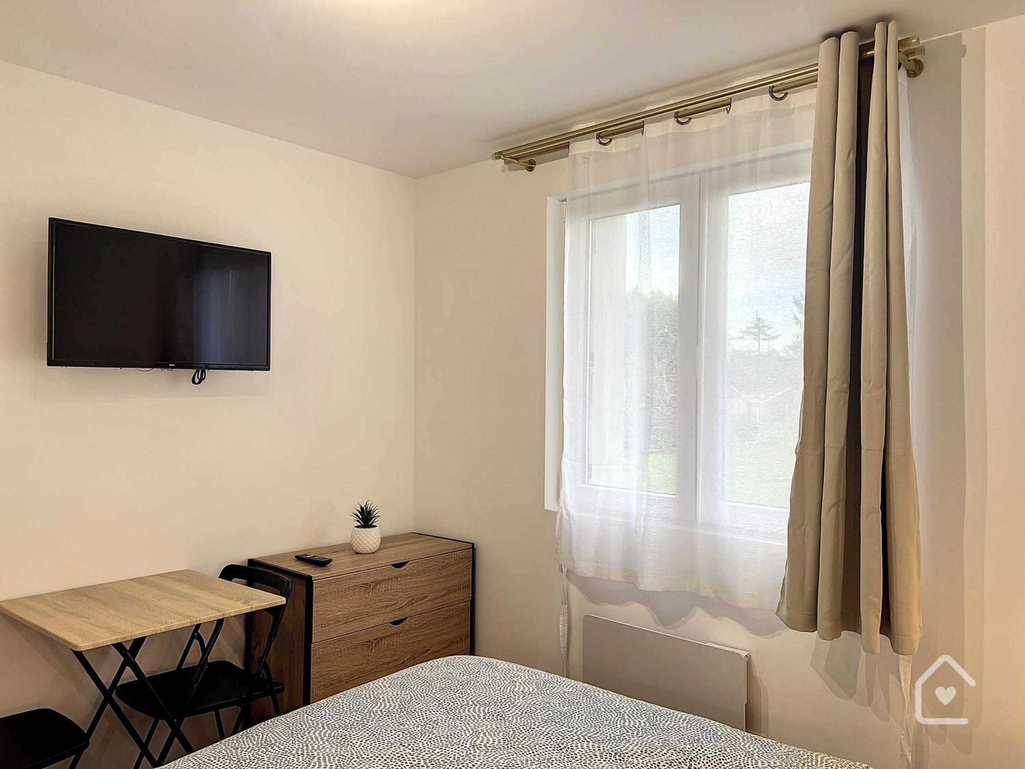 Les Studios D'Elina - Entree Autonome Châtellerault Esterno foto